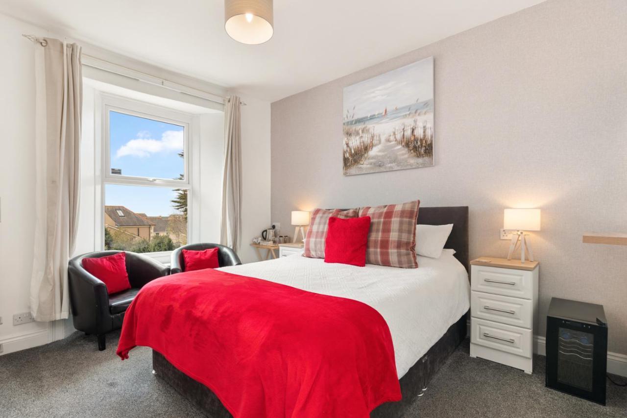 Coach Guest House Tenby Exterior foto